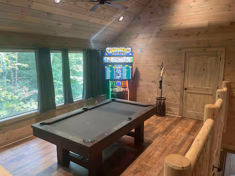 SwimTastic game room